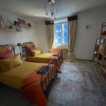 La Maison Des Chapeliers *