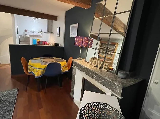 Сasa de vacaciones La Maison Des Chapeliers