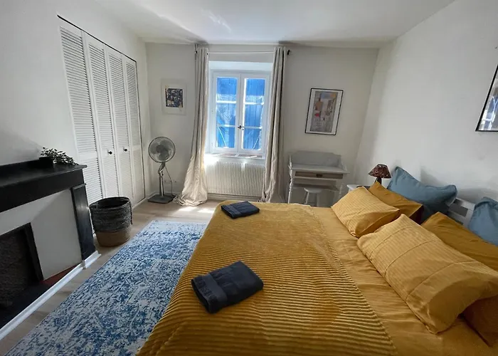 La Maison Des Chapeliers * Carcasona